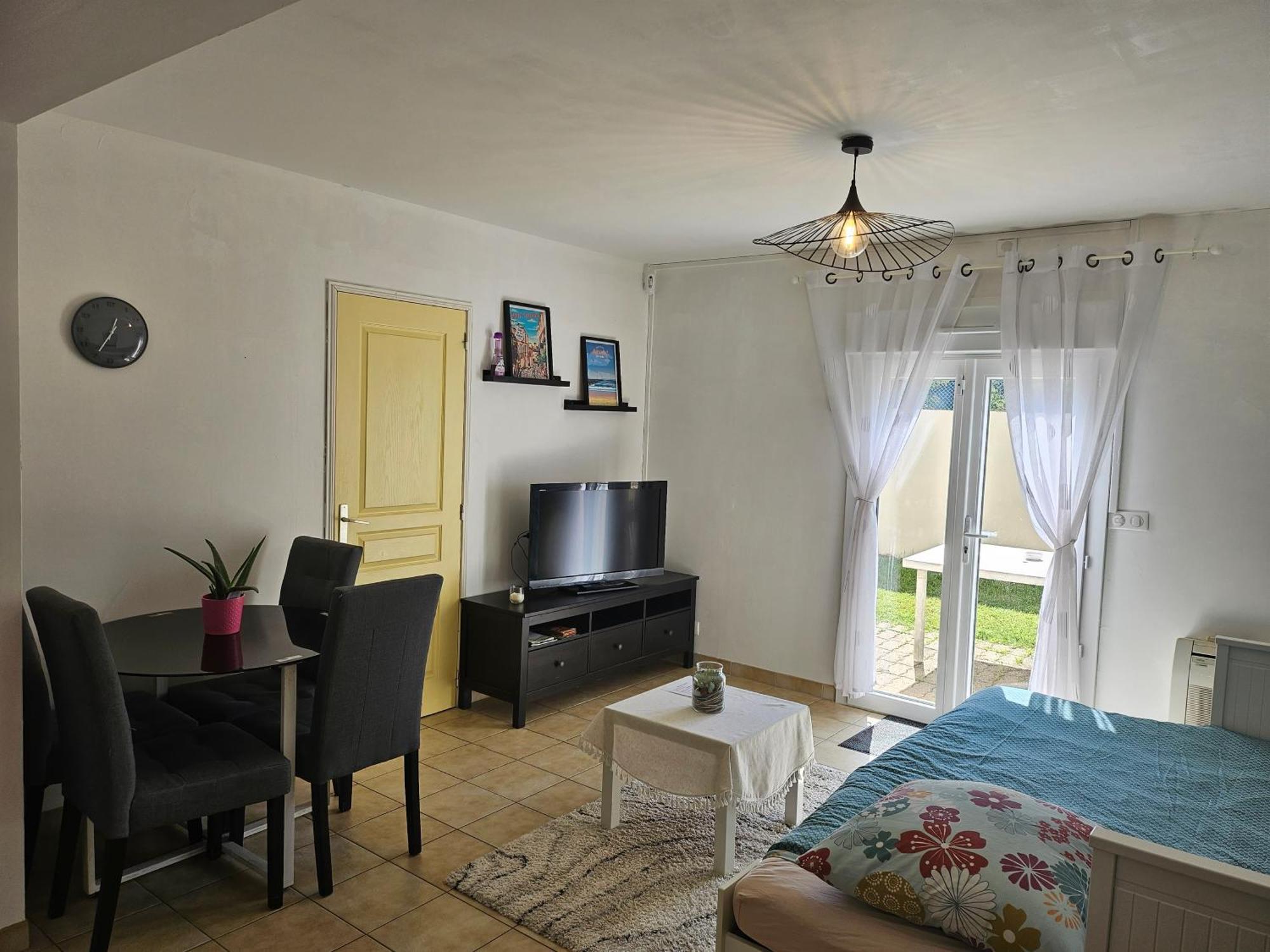 Apartament Dependance 4 Personnes Saint-Loubès Zewnętrze zdjęcie